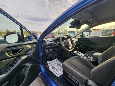 Used 2025 Subaru Crosstrek 2.5i Premium w/ Crosstrek Mirror Package AWD/4WD image 17
