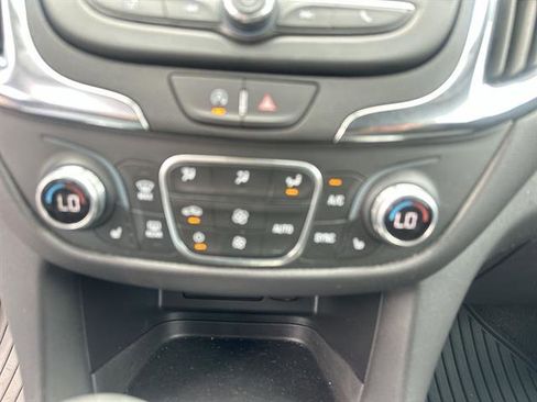 Used 2024 Chevrolet Equinox LT image 16