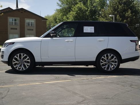 Used 2018 Land Rover Range Rover Supercharged AWD/4WD image 2