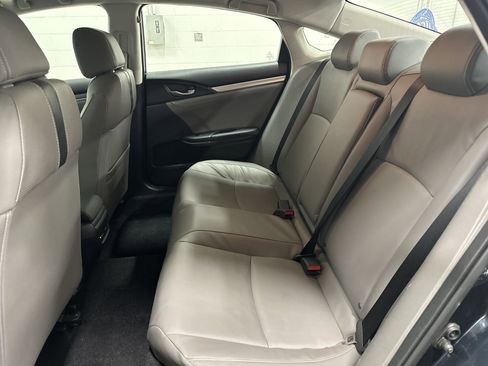 Used 2016 Honda Civic Touring image 31