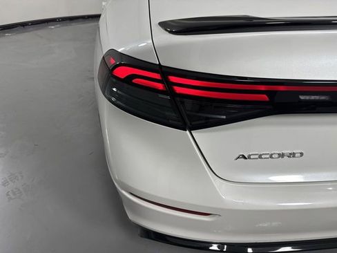 Used 2024 Honda Accord Sport image 31