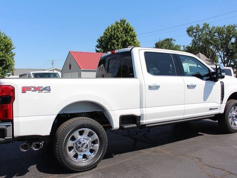 Used 2025 Ford F350 Lariat w/ Lariat Ultimate Package AWD/4WD image 4