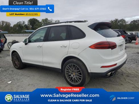 Used 2017 Porsche Cayenne S Platinum AWD/4WD image 3