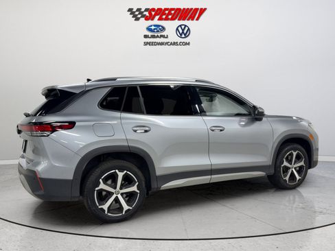 Certified 2025 Volkswagen Tiguan SE AWD/4WD image 5