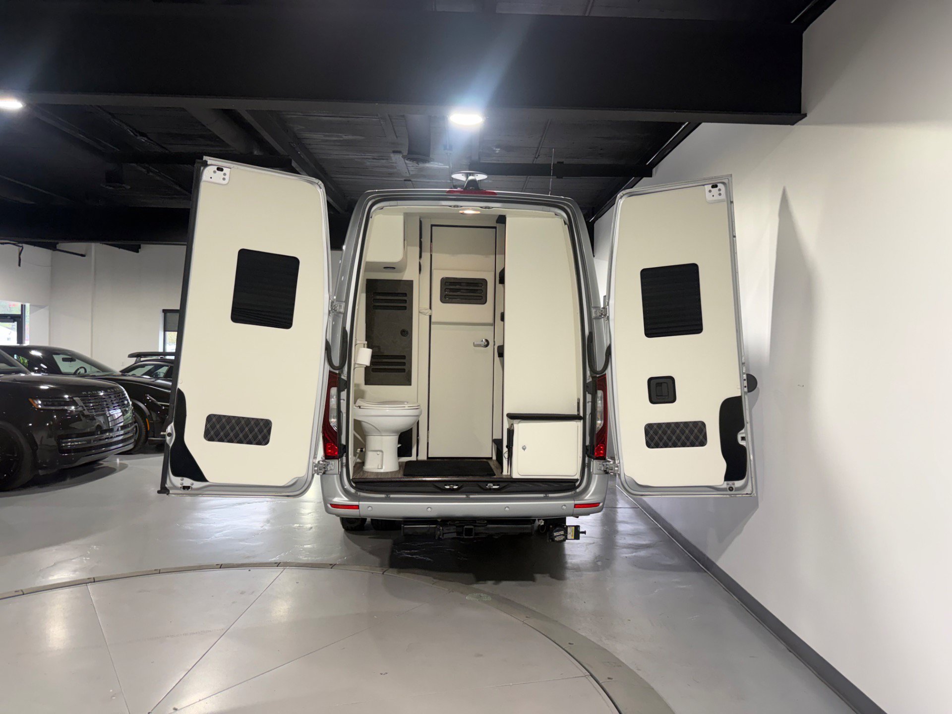Used 2019 Mercedes-Benz Sprinter 4x4 170 image 13