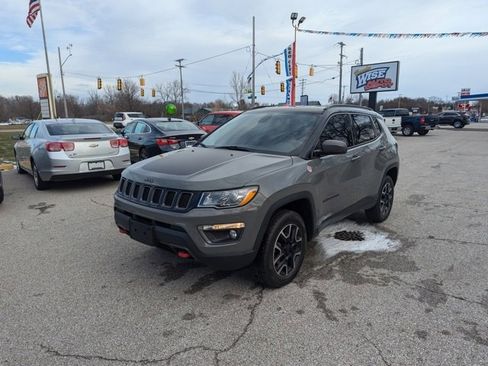 Used 2019 Jeep Compass Trailhawk w/ Cold Weather Group image 7