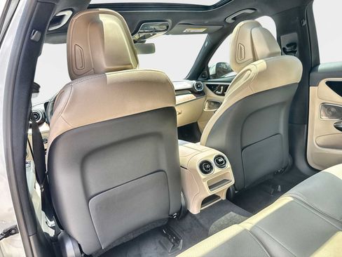 Used 2026 Mercedes-Benz C 300 Sedan image 19
