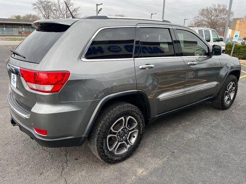 Used 2011 Jeep Grand Cherokee Overland Summit image 13