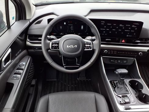 New 2026 Kia Carnival SX w/ SX Dark Edition Package image 14