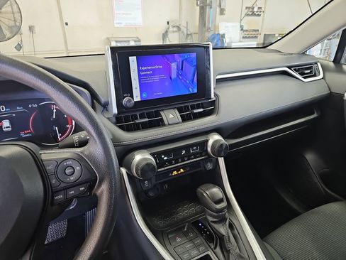 Used 2024 Toyota RAV4 LE image 20