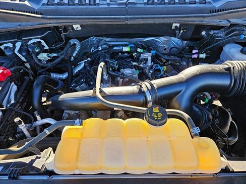 Used 2019 Ford F150 Lariat w/ Equipment Group 502A Luxury image 19