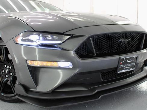 Used 2019 Ford Mustang GT w/ Equipment Group 301A RWD image 22