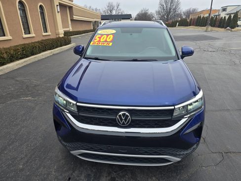 Used 2022 Volkswagen Taos SE image 4