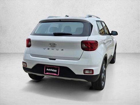New 2026 Hyundai Venue SEL image 2