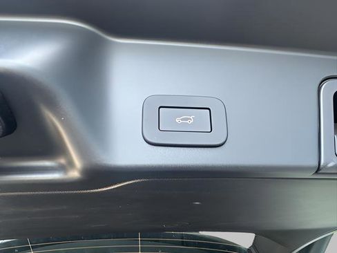 New 2026 Land Rover Range Rover Evoque S AWD/4WD image 32