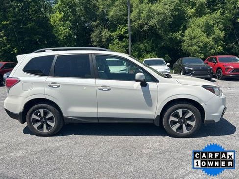 Used 2017 Subaru Forester 2.5i Premium AWD/4WD image 3