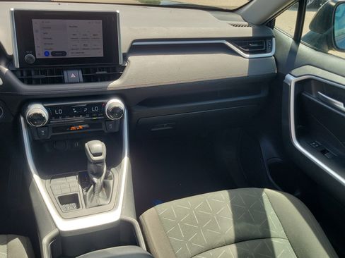 Used 2023 Toyota RAV4 XLE image 17