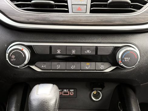 Used 2023 Nissan Altima 2.5 SV image 32