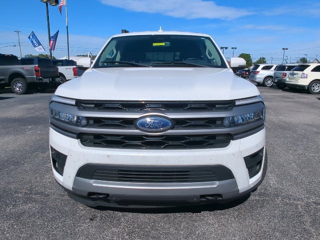 Used 2022 Ford Expedition Max XLT AWD/4WD image 4