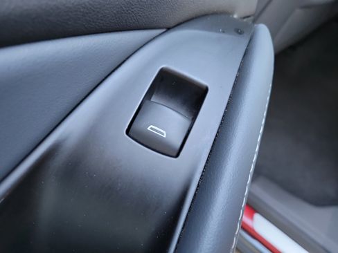 Used 2024 Buick Enclave Premium image 26