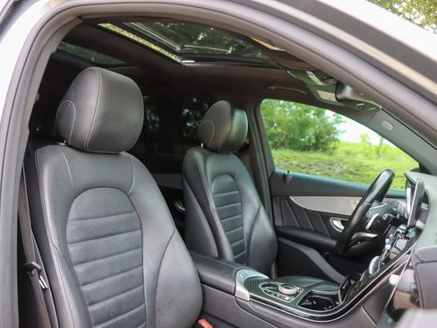 Used 2018 Mercedes-Benz GLC 43 AMG 4MATIC image 21