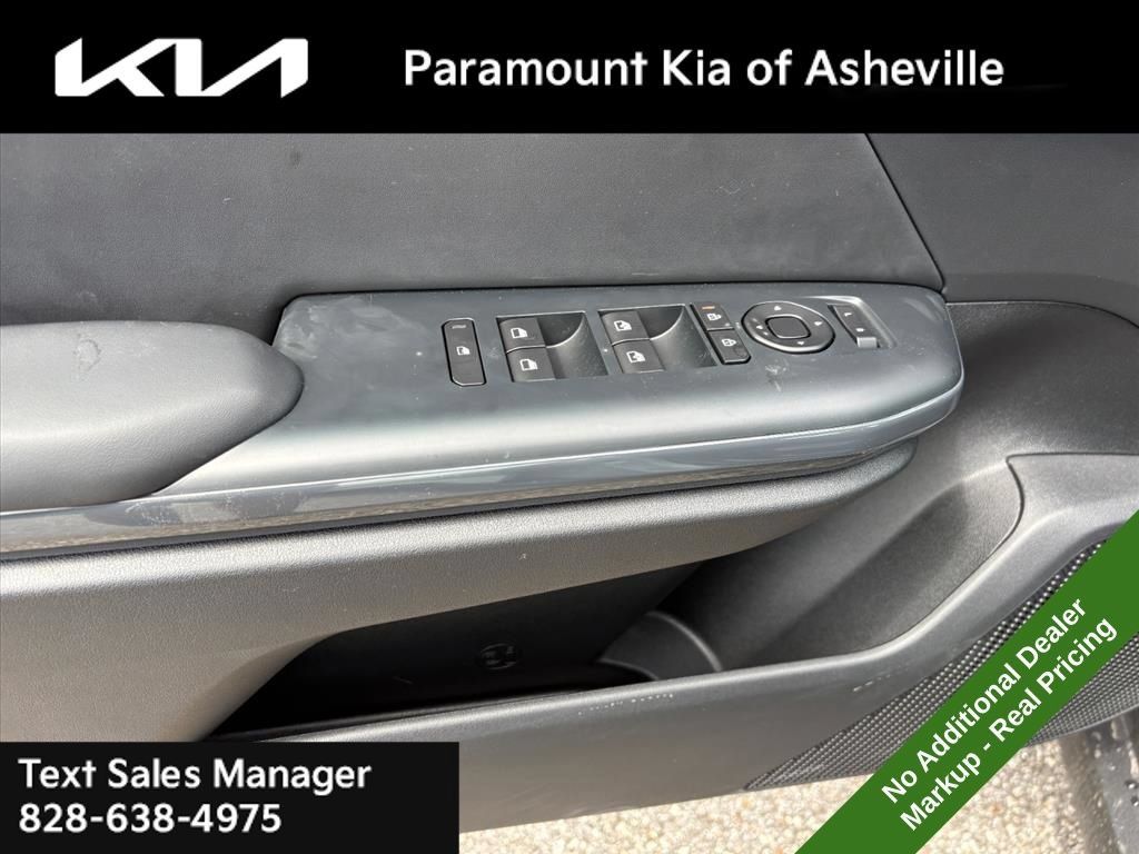 New 2026 Kia K4 EX FWD image 25