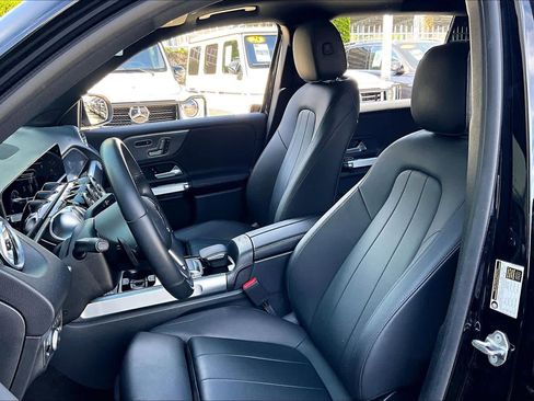 Used 2023 Mercedes-Benz GLB 250 image 7