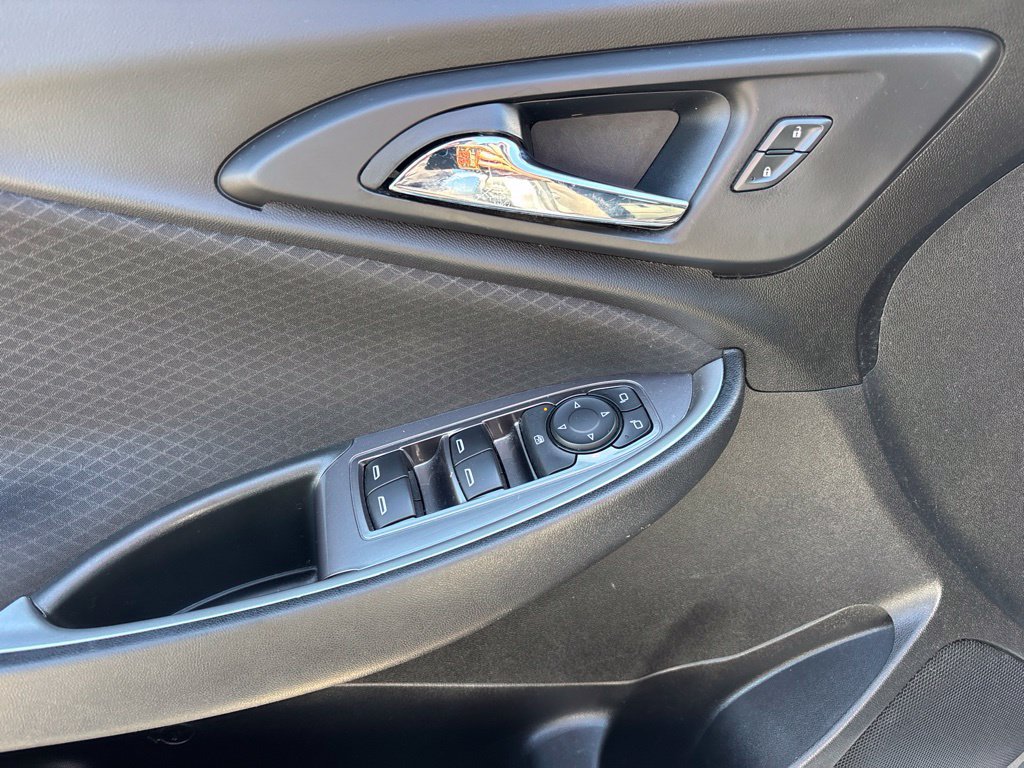Used 2020 Chevrolet Malibu LS FWD image 14