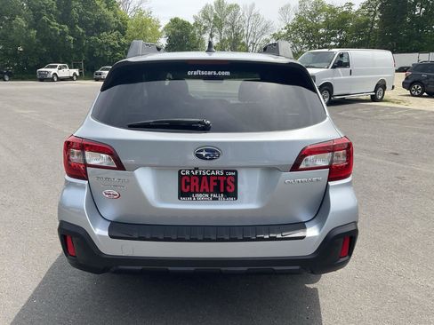 Used 2019 Subaru Outback 2.5i Limited AWD/4WD image 4