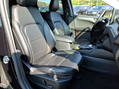 Used 2025 Ford Escape Platinum AWD/4WD image 7