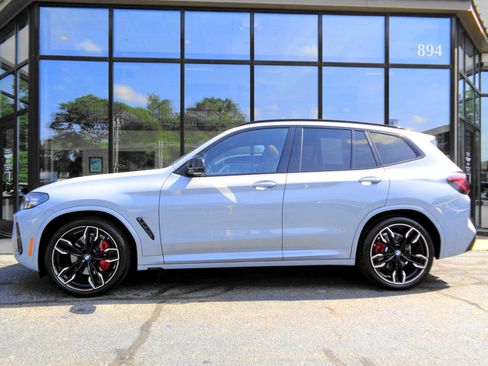 Used 2024 BMW X3 M40i w/ Premium Package image 8