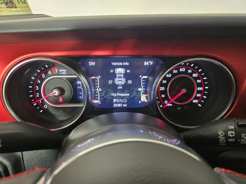 Used 2021 Jeep Wrangler Unlimited Rubicon AWD/4WD image 26