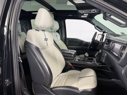 Used 2023 Ford F150 Lightning Platinum image 29