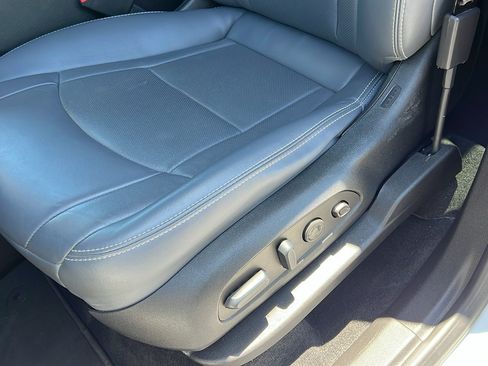 Certified 2024 Buick Enclave Premium AWD/4WD image 21