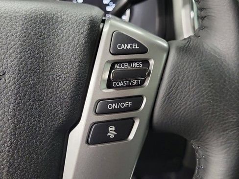 Used 2024 Nissan Titan SV w/ SV Convenience Package RWD image 27