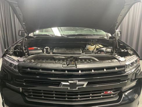 Used 2020 Chevrolet Silverado 1500 LT Trail Boss w/ Midnight Edition AWD/4WD image 19