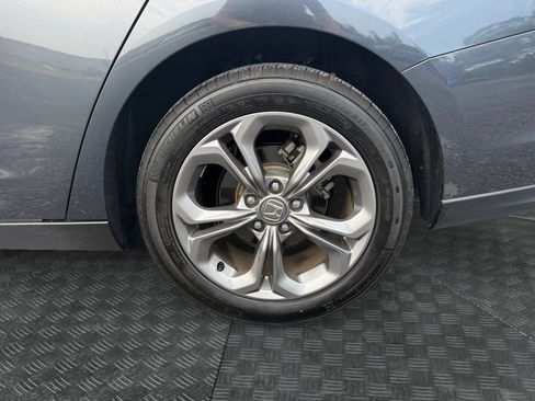 Used 2024 Honda Accord EX image 17