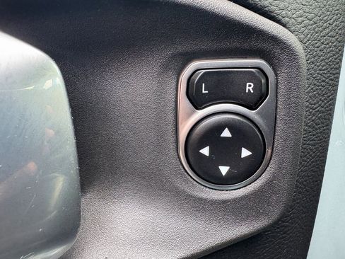 Used 2024 Jeep Wrangler Unlimited Rubicon image 12