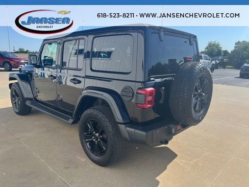 Used 2021 Jeep Wrangler Unlimited Sahara AWD/4WD image 4