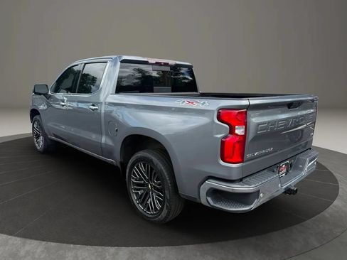 Used 2019 Chevrolet Silverado 1500 LTZ w/ Technology Package AWD/4WD image 9