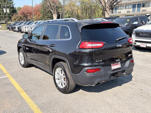 Used 2016 Jeep Cherokee Latitude w/ Comfort/Convenience Group AWD/4WD image 3