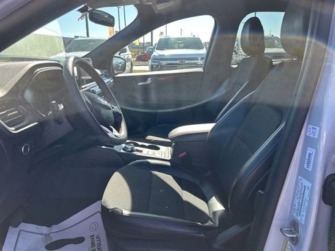 Used 2025 Ford Escape ST-Line image 15