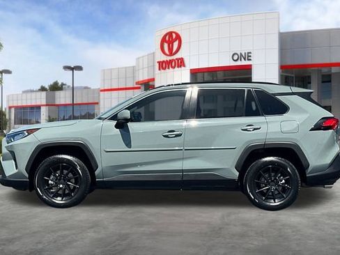 Used 2021 Toyota RAV4 XLE w/ Convenience Package AWD/4WD image 8