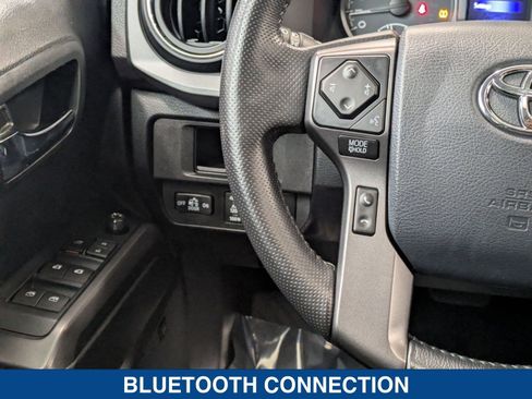 Used 2019 Toyota Tacoma TRD Off-Road image 22