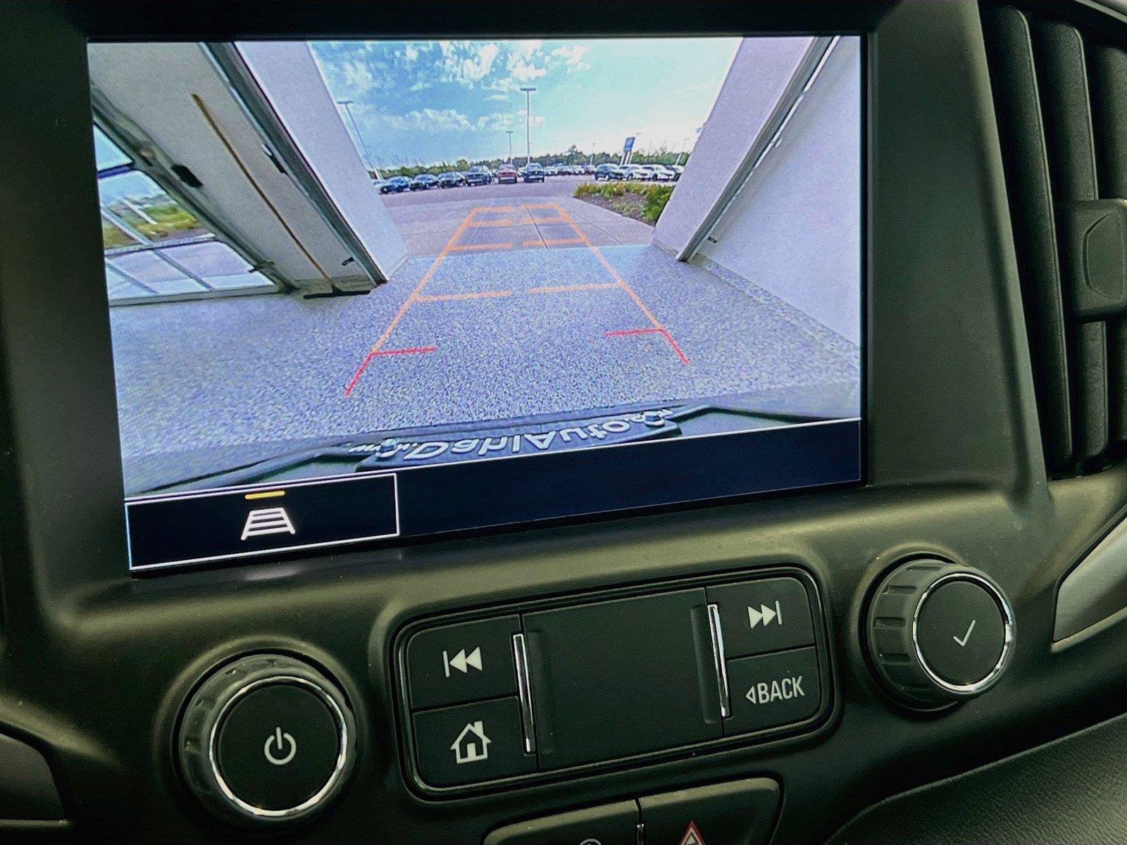 Used 2022 GMC Terrain AT4 w/ Infotainment Package II AWD/4WD image 6