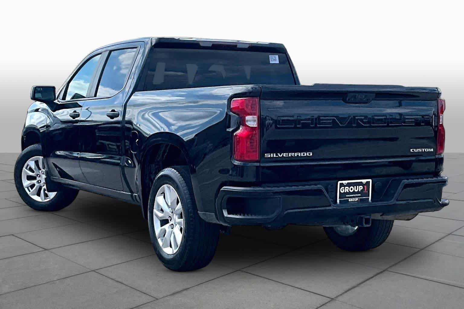 Used 2024 Chevrolet Silverado 1500 Custom RWD image 12