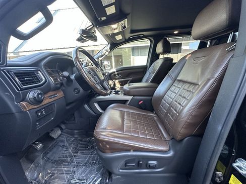 Used 2021 Nissan Titan Platinum Reserve w/ Moonroof Package AWD/4WD image 6