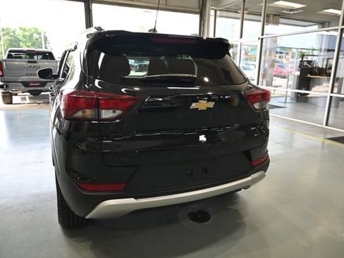 Used 2022 Chevrolet TrailBlazer LT w/ Convenience Package AWD/4WD image 6