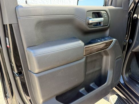 Certified 2021 Chevrolet Silverado 1500 LT AWD/4WD image 16