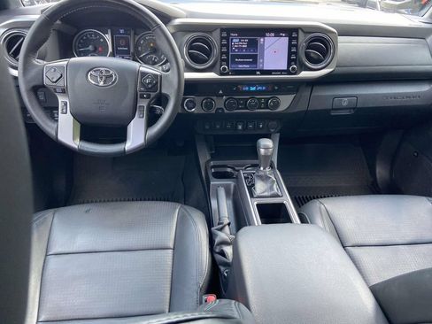 Used 2023 Toyota Tacoma Limited AWD/4WD image 11